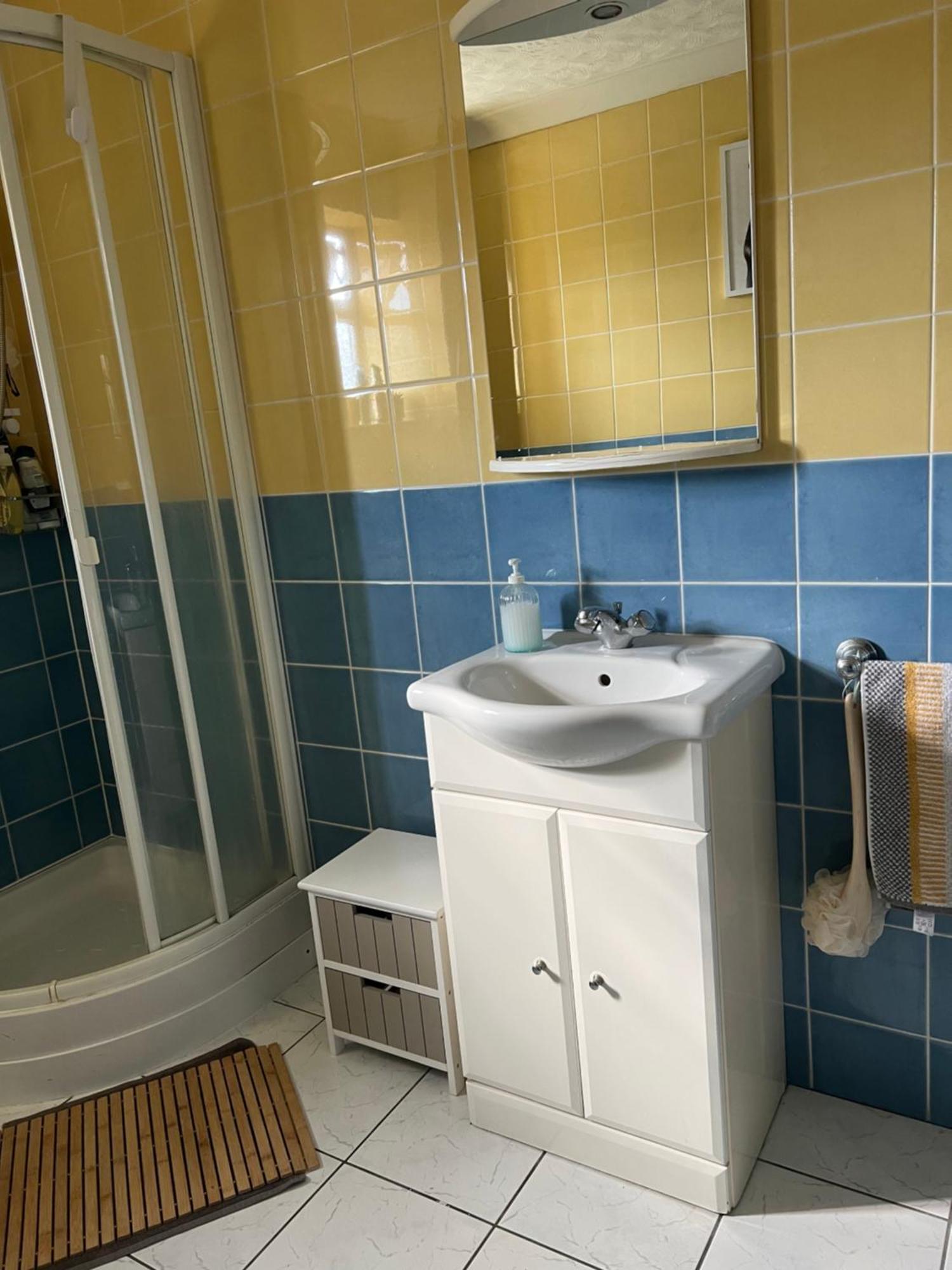 Twin Room At The Bungalow With Shared Shower Room Kettering Exterior foto